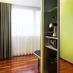 Holiday Inn Zuerich Messe By Ihg