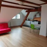 Zuerizimmer Homestay