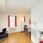 In A Perfect Location - Stork 35 *