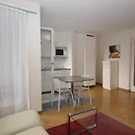 Spacious Studio With Balcony - Vineyard 71