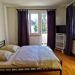 Apartment Turicum Mit Balkon Und Parkplatz *
