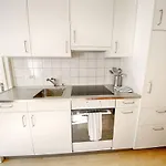Hitrental Stauffacher Apartment