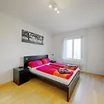 Hitrental Stauffacher Apartment *