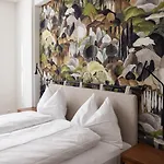 Ema House Serviced Superior Unterstrass Apartment Zurich