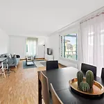 Spacious Hoting Apartment Zurich