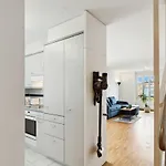 Spacious Hoting Apartment Zurich