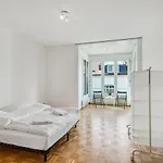 Spacious Hoting Zurich