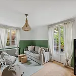 Centrally Located House With Garden Zurich