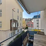 Spacious Apartment In The Heart Of Zurich Zltwg68