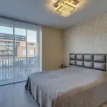 Luxury Penthouse In Center Zurich