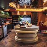 Superior East Wing By Five Zurich