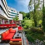 Superior East Wing Rooms by FIVE Zurich