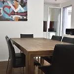 Stylish 1Br Near Lake And Opera - Flower 52