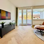 Apartment Modern With Air Condition & Balcony *
