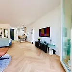 Modern With Air Condition & Balcony * Zurich