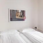 Fred Guest House Hauptbahnhof - Self Check-In