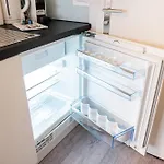 Urban Oasis With Queen Bed And View Be-13