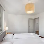 Apartment Altwiesenstrasse 144