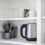 Urban Oasis With Queen Bed And View Be-39