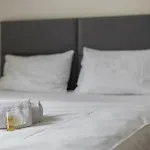 Urban Oasis With Queen Bed And View Be-23