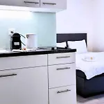 Urban Oasis With Queen Bed And View Be-18 Apartment Zurich