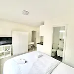 Urban Oasis With Queen Bed And View Be-18 Apartment *
