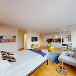 Livingtown Lofts Apartment *