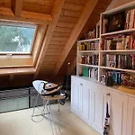 Spacious And Stylish Apartment In Zurich