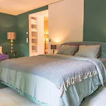 Stylish Garden-gem By Lake: Pet-friendly & Zurich