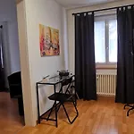 Turicum Mit Balkon Und Parkplatz Apartment