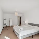 Spacious Hoting Apartment *