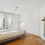 Spacious Hoting Zurich