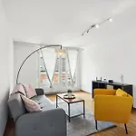 Apartment Spacious Hoting *