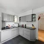 Centrally Located House With Garden Holiday home Zurich