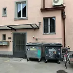 In Mit Dachterrasse // Langstrasse *