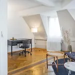 Apartment In Mit Dachterrasse // Langstrasse