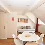 Beautiful In The Old Town - Symbol 2 4st R Apartment