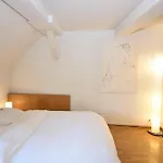 Beautiful In The Old Town - Symbol 2 4st R Apartment Zurich