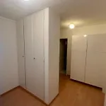 Quiet And Complete Apartment In Oerlikon