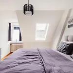 Apartment Charmante An Beliebter, Urbaner Lage