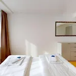 Apartment Amazing/sunny 2 Bedroom Flat In The Center *