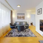 Amazing/sunny 2 Bedroom Flat In The Center Apartment