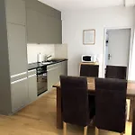 1br Flat - Center With Balcony - West3 Apartment