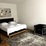 1br Flat - Center With Balcony - West3 *