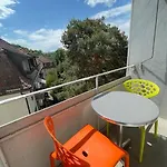 Apartment Cozy, Sunny, Center 1 Bedroom Flat *
