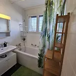 Feel Good With Forest View Apartment