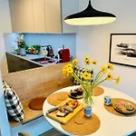 Apartment Modern With Air Condition & Balcony Zurich
