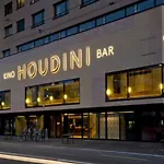 Kaya Zurich Apartment Gold