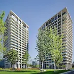 Luxury Apartment - Central To Everything