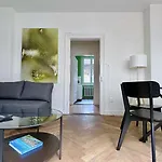 Citycentral 2 Bedroom Flat Near Main Station Apartment Zurich